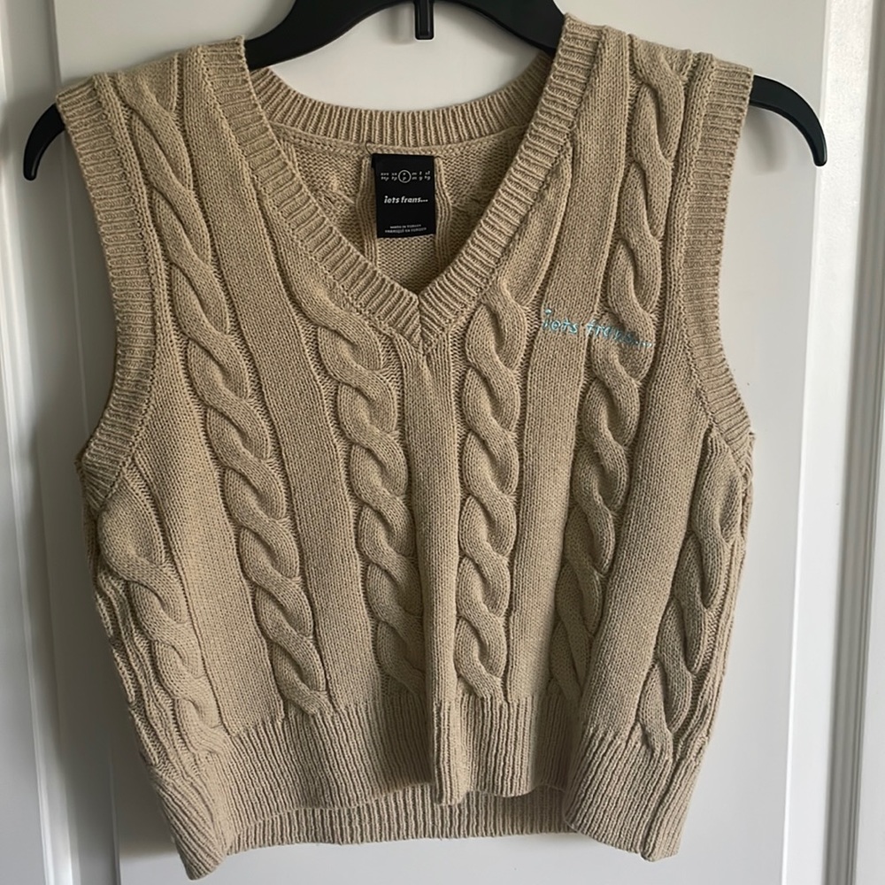 UO iets frans sweater vest